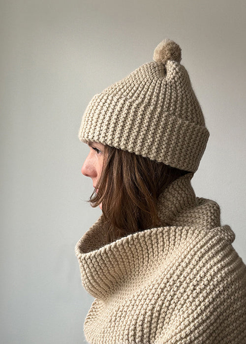 CLASSIC POM BEANIE KNITTING KIT