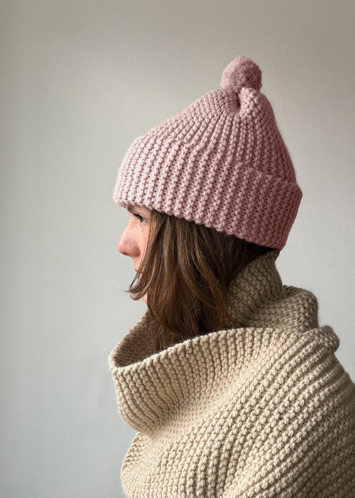 CLASSIC POM BEANIE KNITTING KIT