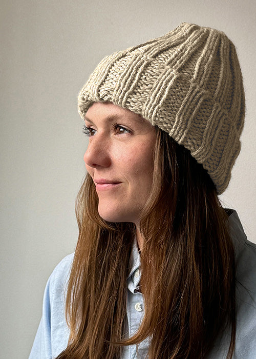 DIGITAL KNITTING PATTERN : SHORELINE BEANIE