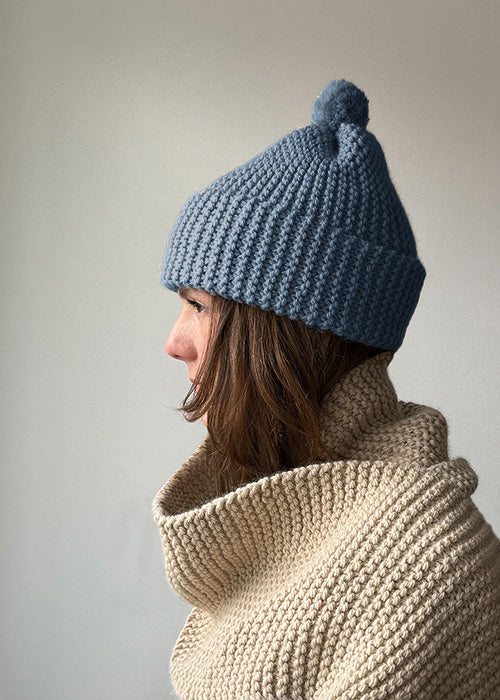 CLASSIC POM BEANIE KNITTING KIT