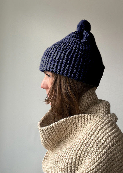CLASSIC POM BEANIE KNITTING KIT