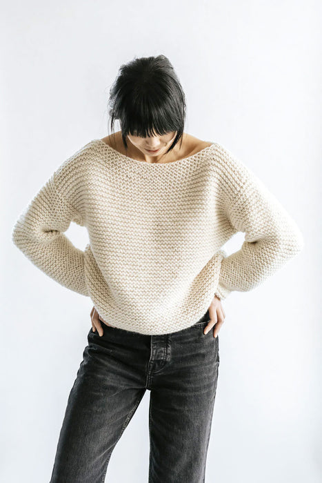 DIGITAL KNITTING PATTERN : HOLLYBURN SWEATER