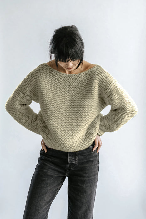DIGITAL KNITTING PATTERN : HOLLYBURN SWEATER