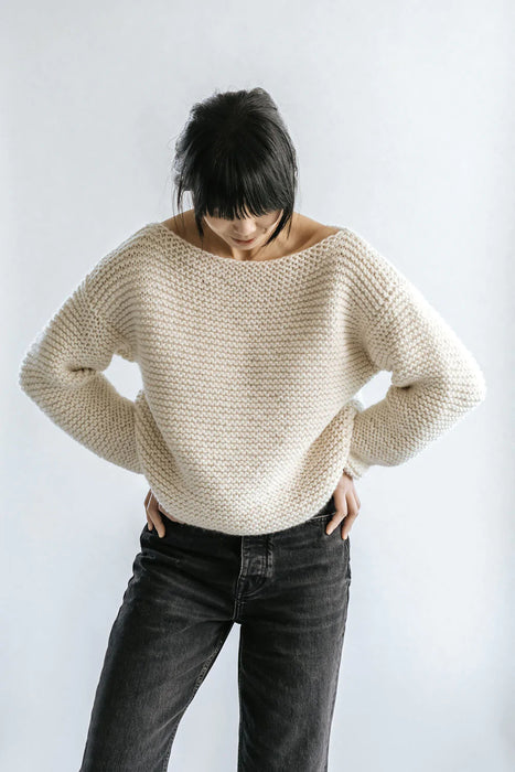 DIGITAL KNITTING PATTERN : HOLLYBURN SWEATER