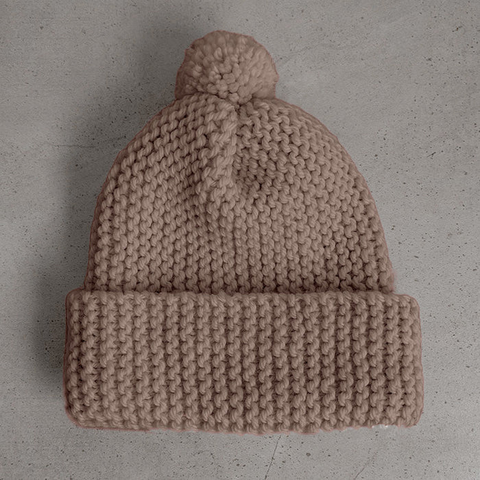 CLASSIC POM BEANIE KNITTING PATTERN