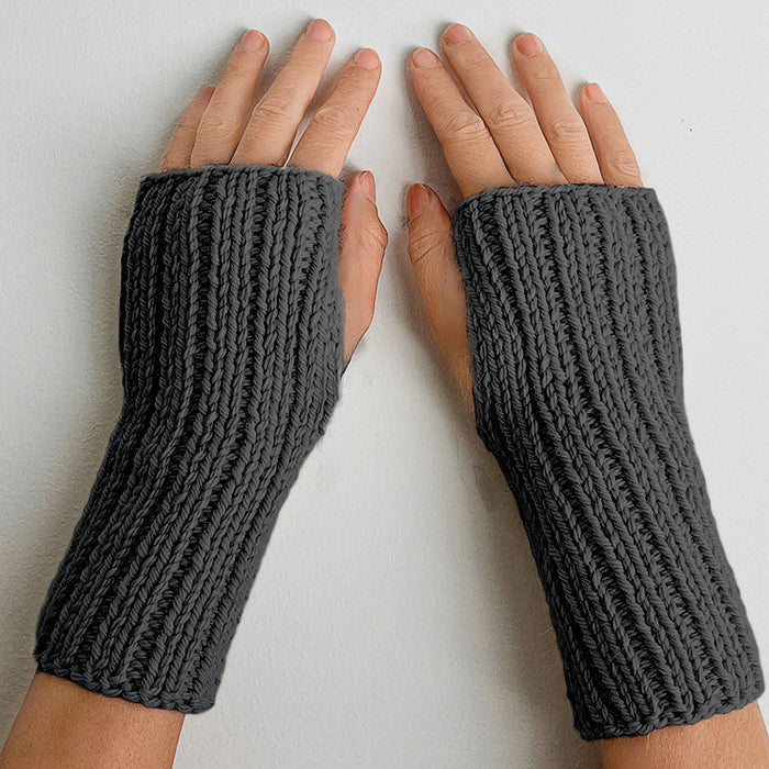 WANDERLUST WRIST WARMERS KNITTING KIT